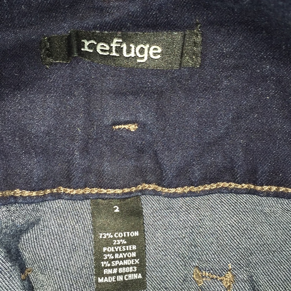 REFUGE JEANS - Picture 2 of 2